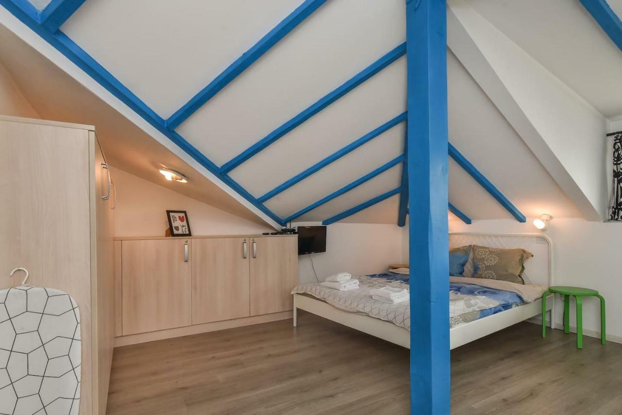 סופיה The Ivy House - A Cozy Attic Near The City Center By Flat Mаnager מראה חיצוני תמונה